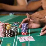baccarat table card game chips bets onboard things to do casino 160x160 - バカラで勝率を上げるための罫線の見方と種類。罫線予測でバカラに勝ち続ける方法